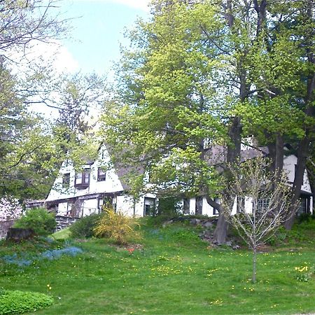 Whistler'S Inn Lenox Eksteriør bilde